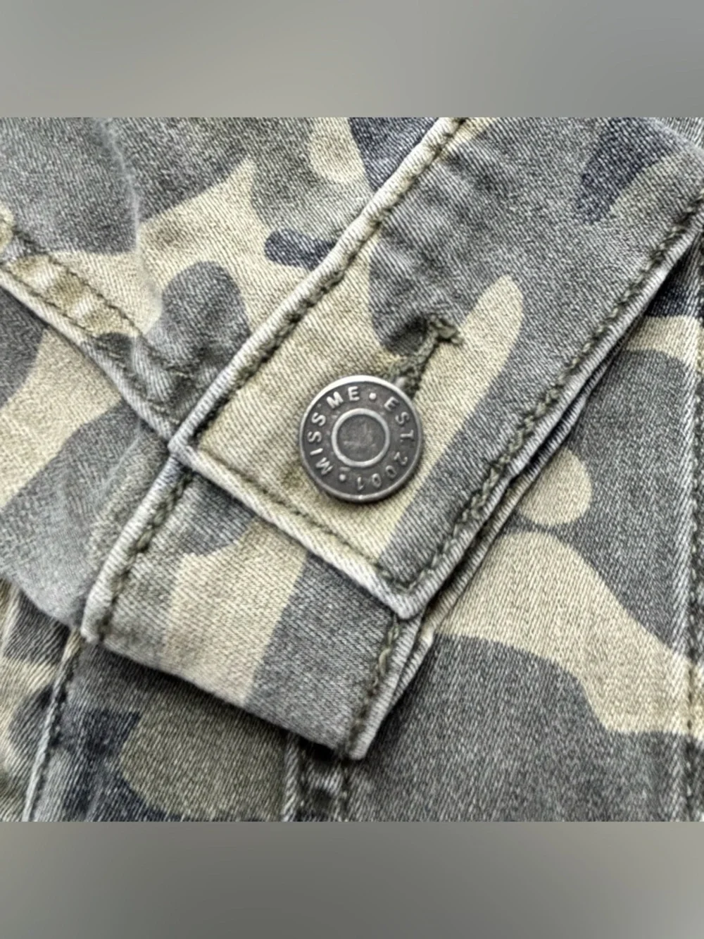 MISS ME CAMO JACKET • SIZE Small • STRETCH DENIM - Picture 7 of 13
